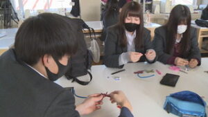 高校生が地元の特産品を学ぶ 丸子修学館高校