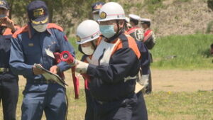 消防の技術みがく　３年ぶりの上小地区消防講習会　上田市　上堀グラウンド