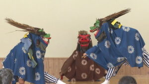 ４神社の獅子舞　一堂に　初開催　獅子舞合同演舞　上田市塩田公民館
