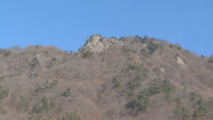 今年は卯年　上田の絶景スポット兎峰に登る　上田市上塩尻　虚空蔵山系