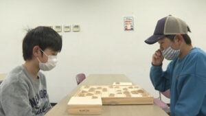 子どもたちが腕試し　将棋チャレンジ講座　上田駅前ビル・パレオ