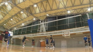 坂城町体育館　よりよい環境で利用開始　中学生男子バレーボールクラブが活動