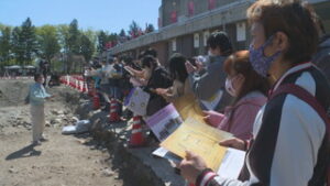 上田城跡復元整備　発掘調査の進捗を伝える　上田城跡公園　　