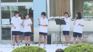 生徒の活躍の場に　中庭フェスティバル　上田市立第六中学校