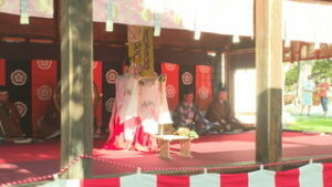 生島足島神社　秋季例祭の前日に「神賑祭」