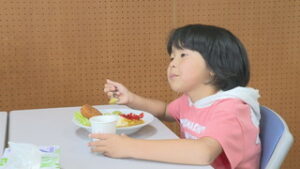 地域の交流の場に　子ども食堂「神っ子食堂」始まる　上田市上野が丘公民館