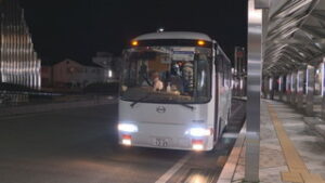 路線バス減便を受け　青木村村営バス「上田駅線」の運行始まる