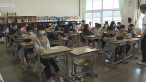 統合して３週間　西内小と丸子中央小の子どもたちは　上田市立丸子中央小学校