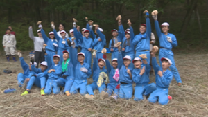 上田市立武石小学校　松茸の収穫体験　上田市武石地域