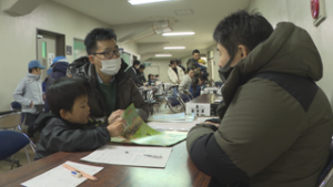 親子に活動内容をアピール　上田市スポーツ少年団合同募集会　上田市 県営上田野球場