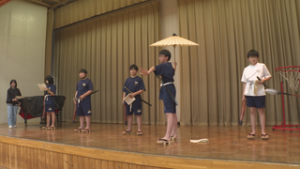 祢津東町歌舞伎公演　子ども歌舞伎　本番へ向け練習　東御市立祢津小学校