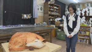 総文祭へ出品②　上田高校美術班　笹沢希予さん
