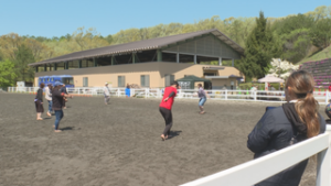 市民の森で初のイベント　馬術場スポーツフェス　上田市