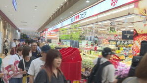長野県初出店　ロピアアリオ上田店　初日から賑う
