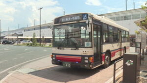 ９月中旬までの土日祝日　美ヶ原高原観光バス　きょうから運行　上田駅お城口