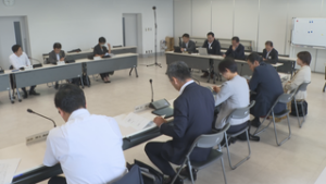 東御市全員協議会　宿泊交流拠点施設について説明　東御市役所