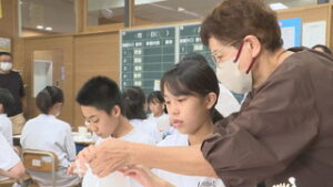 地域の人に学ぶ　二中フォーラム　上田市立第二中学校