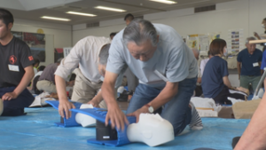 上田東ロータリークラブと上田市北部地区　災害に備え救命方法学ぶ　上田市中央公民館