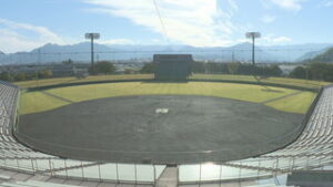 県営上田野球場 12月から改修工事へ 上田市