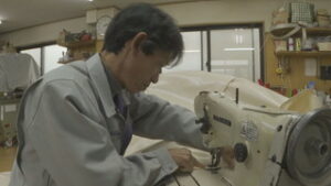 信州の名工に　上田市のシート装飾　星野直紀さん　