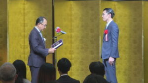 まるっと０２６８　１１月１９日 上田映劇　信毎選賞を受賞・上田二中でPTAフェスティバル・城下小４年生がレシピを考案・ビーナスライン冬季通行止め