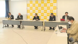 東御市議会１２月定例会　４憶６，９００万円余　追加補正　東御市役所