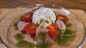 コーナー「めっけ！」　ViVi　ヘルシーカプレーゼ　上田市中央