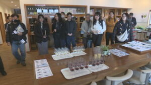 まるっと０２６８　ワイナリー巡るモニターツアー・ＵＩＳクリスマスショー・杉村明道×柴田めいこ　二人展