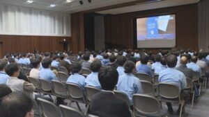 今年創業９０周年　日置電機で仕事納め　上田市小泉