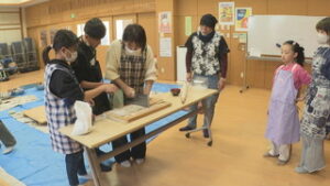 染屋自治会　３０年以上続くそば打ち講習　上田市染屋自治会館