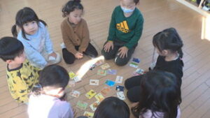 日本の伝統文化にふれて　みのり保育園でお正月遊び