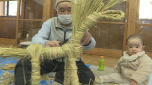 地域の伝統と交流つなぐ　戸沢のねじ行事を前に　わら馬講習会　上田市真田町長