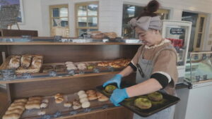 コーナーめっけ！　今月１０日オープンのパン屋　andBON 上田市中央