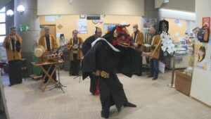 栗林獅子保存会　一年の無病息災を願い　獅子舞披露　東御市和 湯楽里館