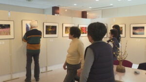 四季折々の写真３０枚を展示　写友まゆ　１９日から写真展　上田ガス本社