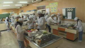 一年の学びの成果をみて　文化祭を初開催　東御市立和小学校