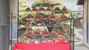 今年で１１回目　海野宿ひな祭り　狐の嫁入り行列も　東御市