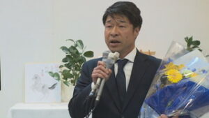 上田市長選挙　斉藤達也さん　３０６票差で初当選