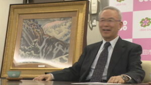 上田高校同窓会　小山敬三作品を上田市に寄贈　上田市役所