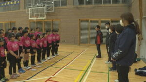 塩田VBC女子チーム　新人戦県大会で初優勝　上田市立東塩田小学校