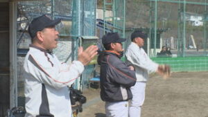 子どもたちに楽しい野球を　監督が怒らない　ベースボール大会　上田市丸子総合グラウンド