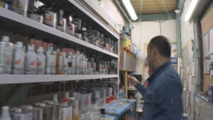 中東情勢の悪化で　自動車整備工場にも影響　坂城町上五明