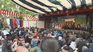 東北信で唯一の伝承地芝居　祢津東町歌舞伎　子どもたちも熱演　東御市祢津