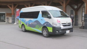 まるっと０２６８　・長和町デマンドバス交通系ICカード搭載　・県内の養護学校が支援学校に名称変更　・旧上田市民会館 解体工事進む　・ガソリン価格レギュラー７円値下がり