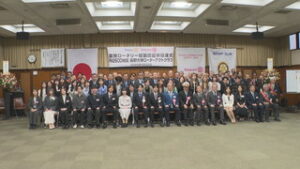 国際ロータリーに加盟　長野大学奉仕団体に認証状伝達　上田商工会議所