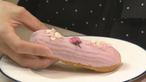 桜シーズン到来！　桜のエクレア　上田市住吉