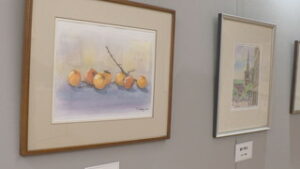 色使い みずみずしさ感じて　透明水彩画の作品展　上田市サントミューゼ