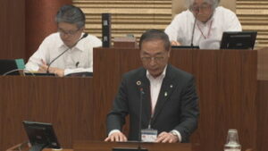 坂城町議会６月定例会　開会　名誉町民　鈴木敏文さん悼む　坂城町役場