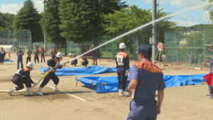 消防ポンプ操法・ラッパ吹奏大会　上小地区の消防団　日頃の訓練成果を披露　上田市丸子総合グラウンド