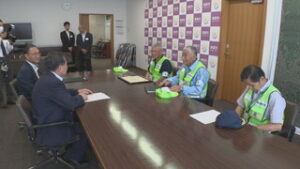 まるっと０２６８　６月２２日　和んぱく見守り隊　東御市長を表敬訪問・上田市塩田地域　小麦の収穫はじまる・青木村大法寺　アジサイ咲き始める